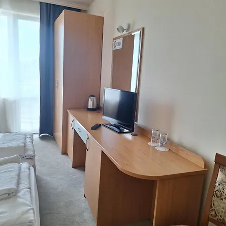 Trakata-sea View And Free Parking Отель 2*