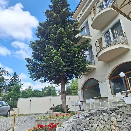Trakata-sea View And Free Parking Отель