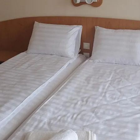 Trakata-sea View And Free Parking 2* Варна
