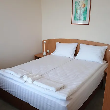 Отель Trakata-sea View And Free Parking